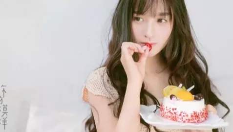 监控拍到老虎进村